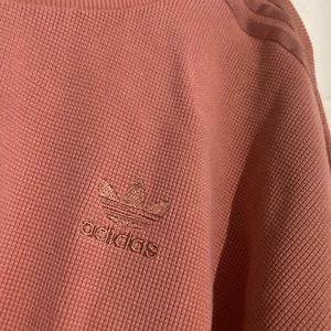 Adidas Waffle Weave, Pocketed Sweatshirt. Size M